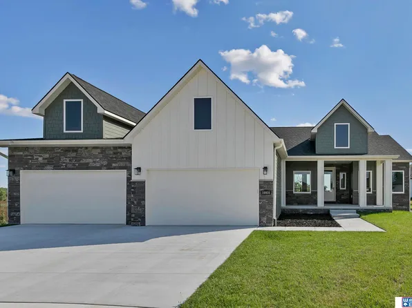 10935 Crescent Moon Pl, Lincoln, NE 68527