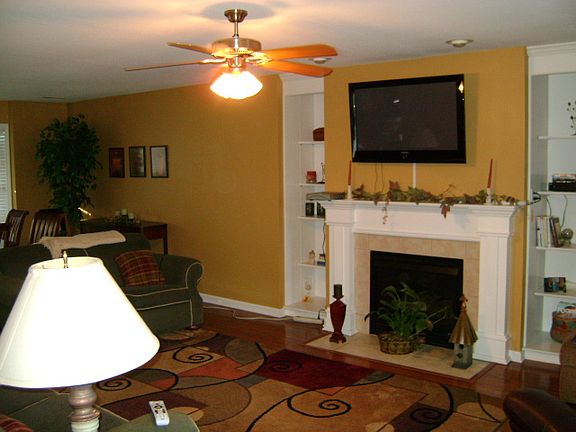 3rd image of 7326 Broken Creek Ln