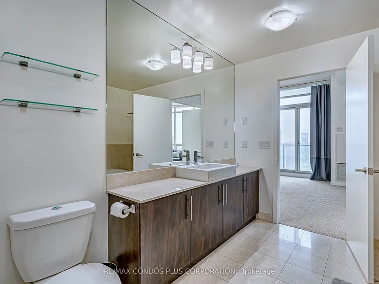 65 Bremner Blvd #5303 — Photo 15