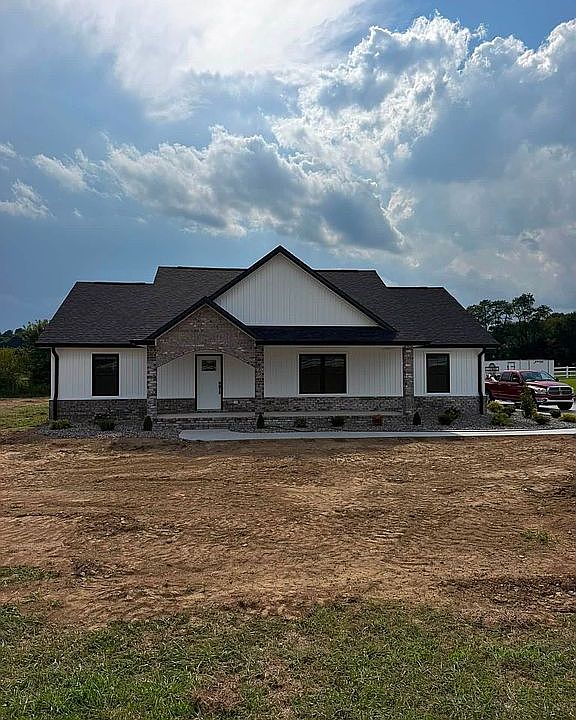 1st image of 133 Woodland Heights Pkwy