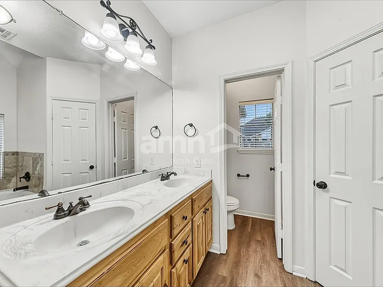 10917 Spruce Dr S — Photo 11