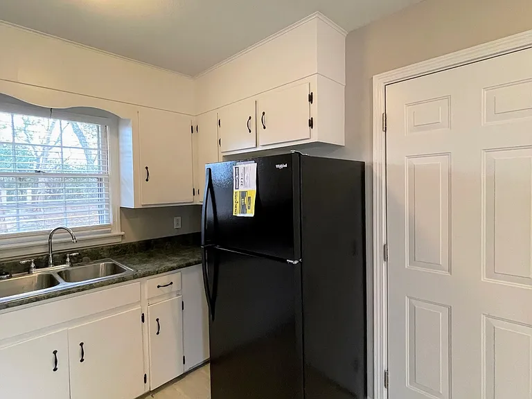 615 Austin Dr NW — Photo 9