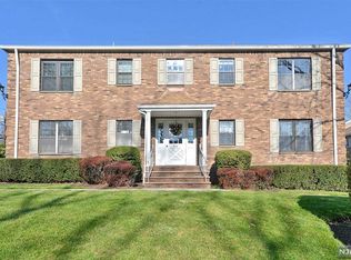 600 Center St #6003, Oradell, NJ 07649