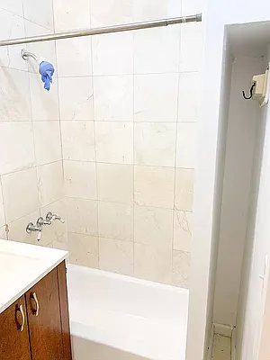 Rented by Tolmas Corporation | media 15