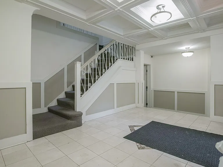 4706 N Beacon — Photo 31