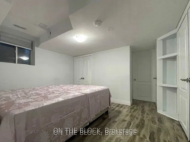 362 N Park Blvd — Photo 12