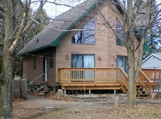 9543 Holt Park Rd, Suring, WI 54174