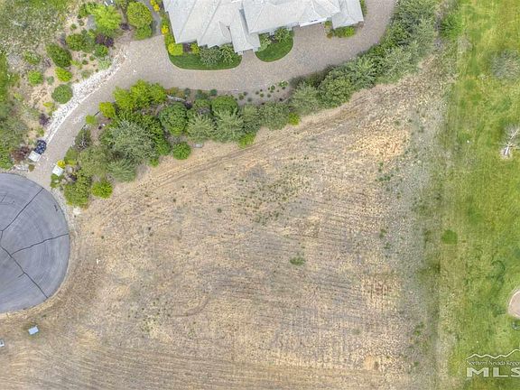 4th image of 10 Lake Meadow Ln