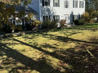 5 Rinne Rd, Wallkill, NY 12589