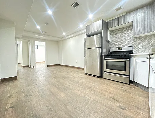 Rented by Native Real Estate LLC | media 17