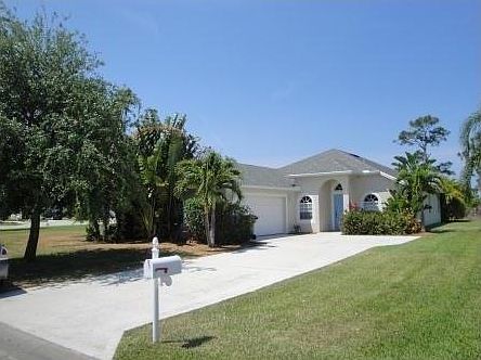1st image of 509 NW Fetterbush Way