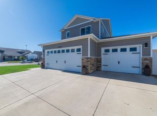 1201 Muscovy Dr, Gillette, WY 82718