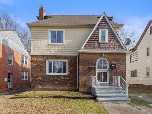 876 Eloise Dr #B, Cleveland, OH 44112
