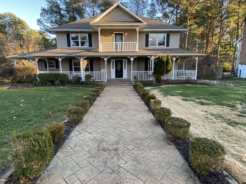 1st image of 701 Whitney Dr