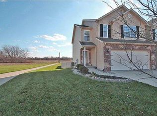 2026 Briarbend Ct, Maryville, IL 62062