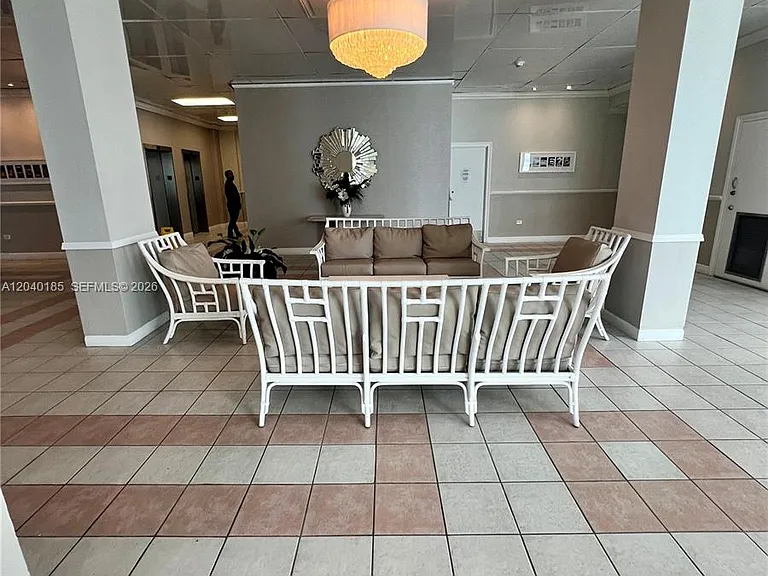 7135 Collins Ave #1523 — Photo 33