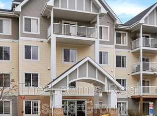 2208 44th Ave NW #401, Edmonton, AB T6T 0G6