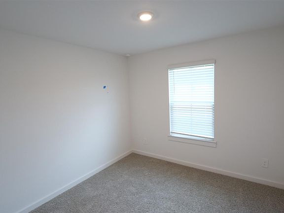 4th image of 1303 Lucciola Ln