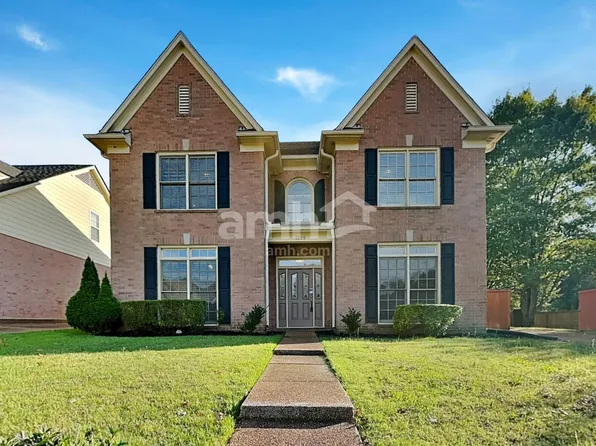 1015 Warwick Pl, Southaven, MS 38671