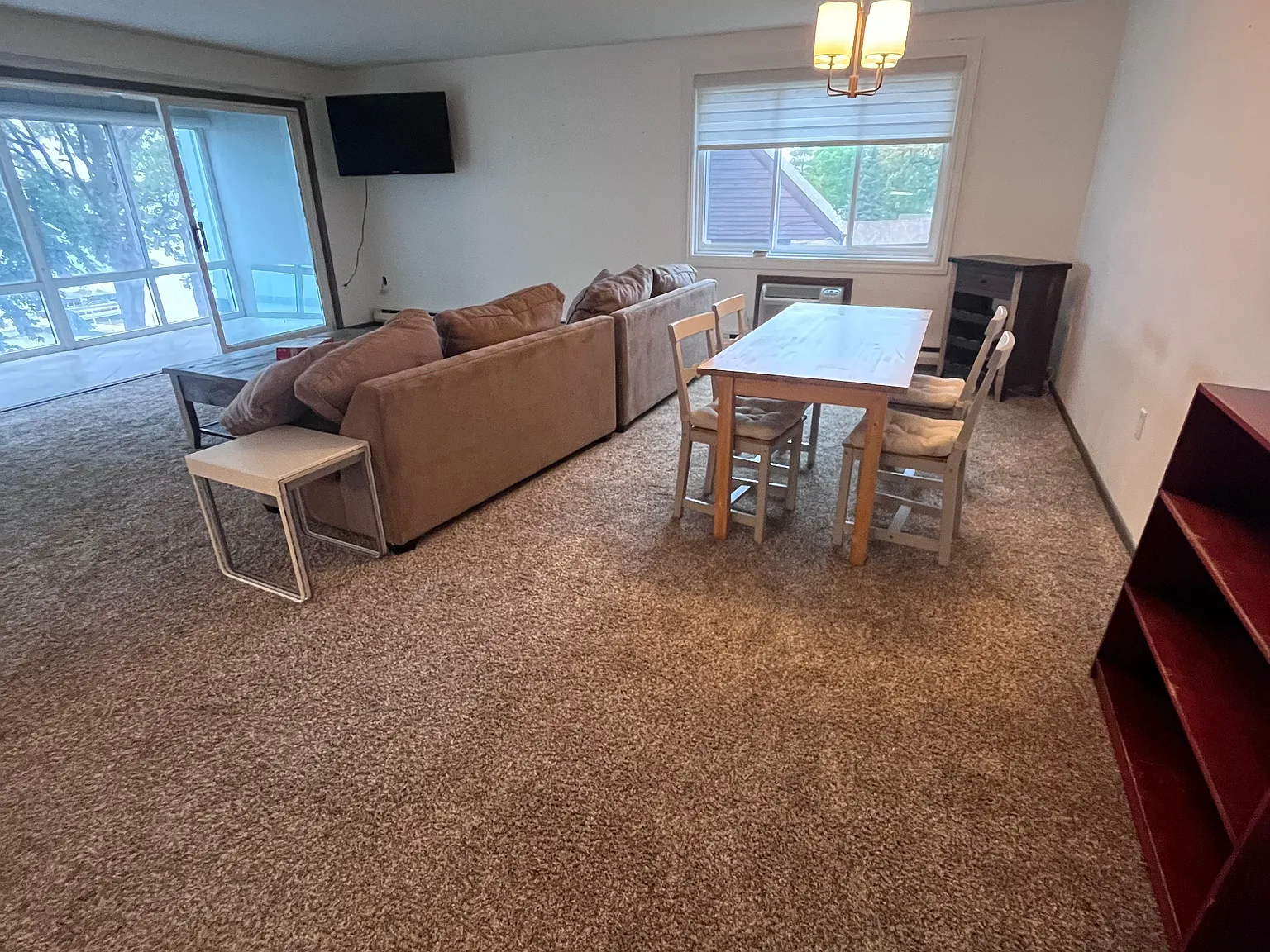 2 bed, 1418 sqft, $1,600 — Photo 4