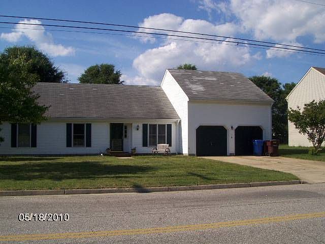 2nd image of 720 Clearfield Ave