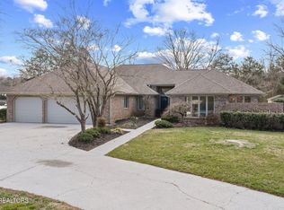 452 Mariner Point Dr, Clinton, TN 37716