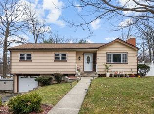 46 Highview Ter, Randolph, NJ 07869