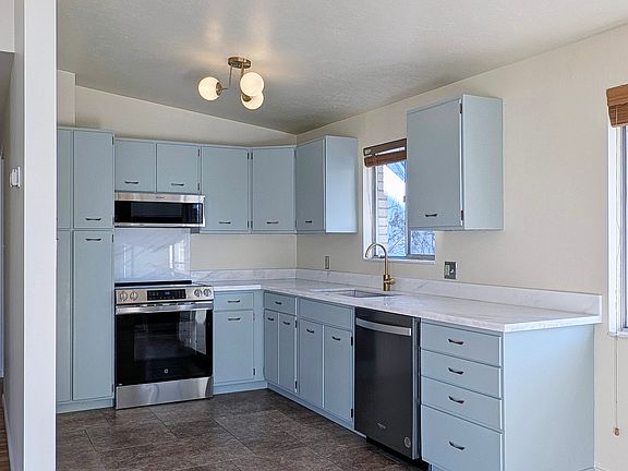 2nd image of 1242 E Roosevelt Ave #1242