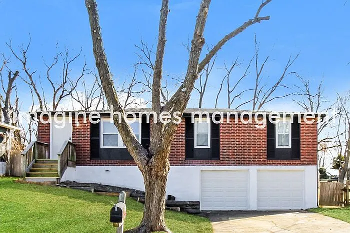 1205 NE 84th Ter