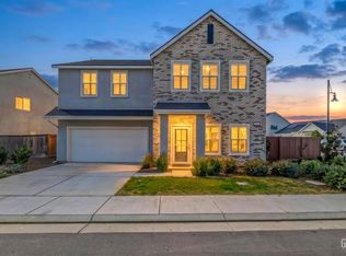 3303 Rustic Woods Ln, Shafter, CA 93263