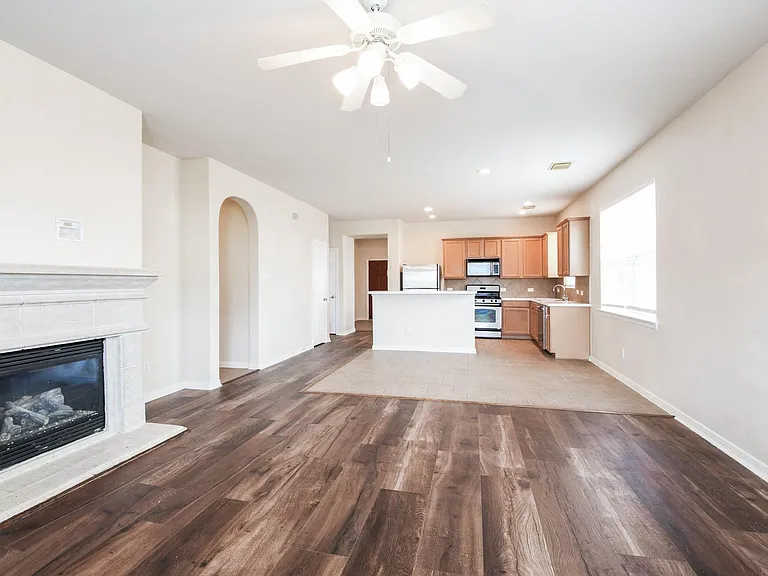 2029 Creek Run Dr — Photo 14