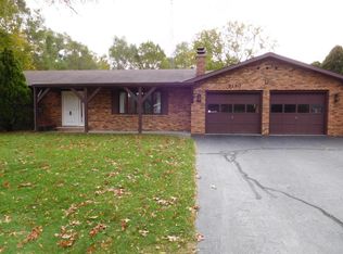2190 Leonora Dr, Stevensville, MI