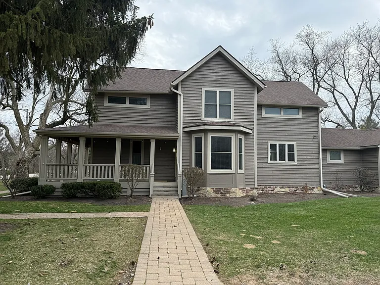 42W546 State Route 64 — Photo 2