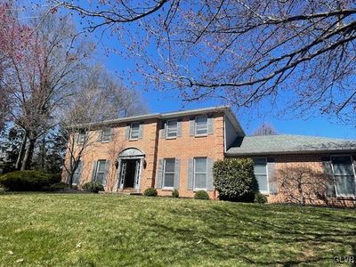 393 Hillview Dr, Nazareth, PA, 18064