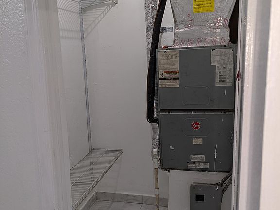 walk in closet