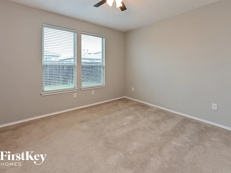 14711 Myrtle Point Dr — Photo 9