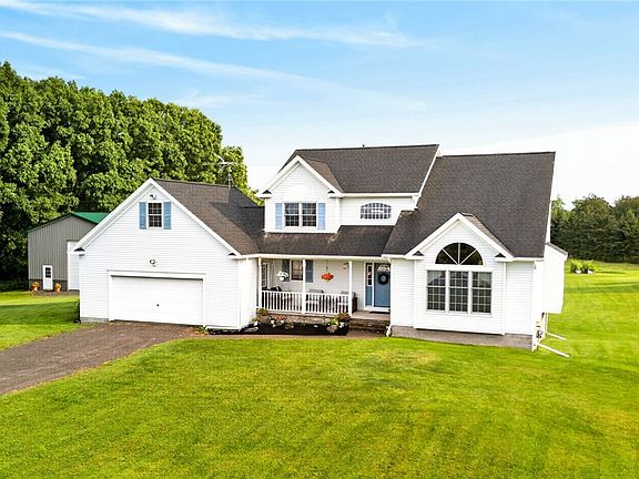 4th image of 2411 N Hamlin Rd