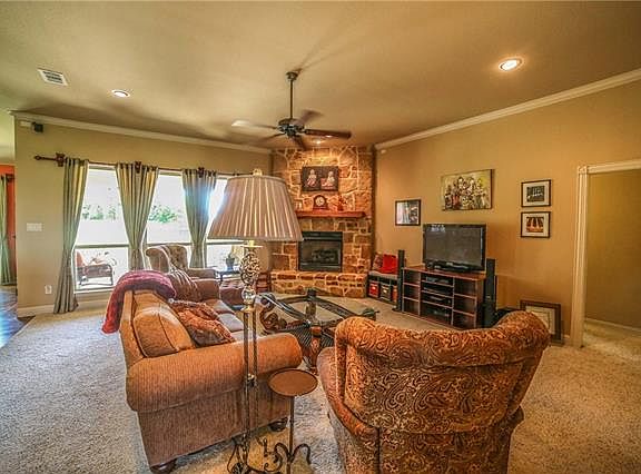 4th image of 508 Clubhouse Dr