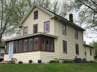 565 West Ave, Zumbrota, MN 55992