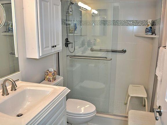 5th image of 10459 SE Terrapin Pl APT D102