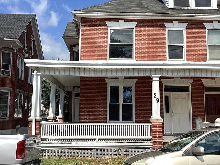 29-31 Garber St — Photo 1