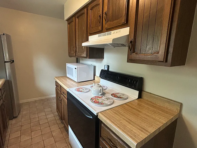 4004 Briarwood Dr — Photo 12