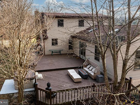 3rd image of 108 Cumberland Dr