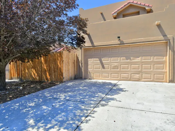 723 Mesa Del Rio St NW, Albuquerque, NM 87121