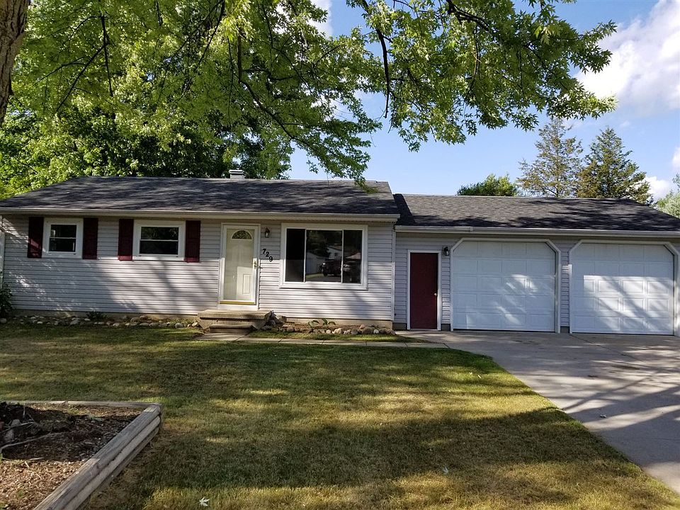 1st image of 729 Grant Cir