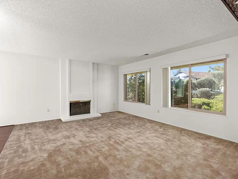 17305 Campillo Dr — Photo 9