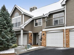 6155 Chasewood Pkwy APT 102, Minnetonka, MN 55343