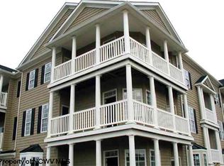 1236 Suncrest Vlg, Morgantown, WV 26505