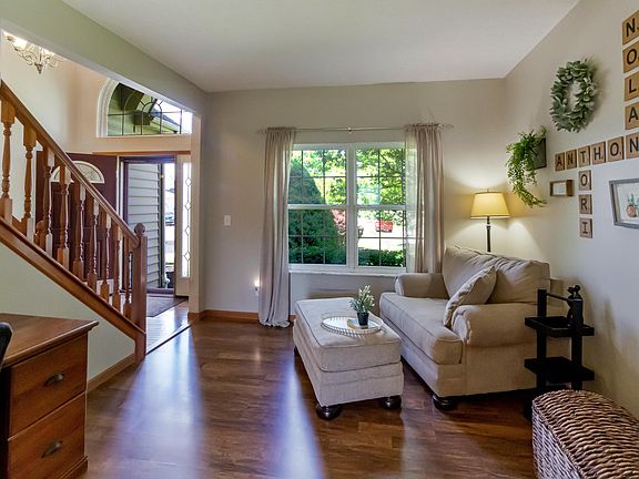 4th image of 8359 Almond Park Dr