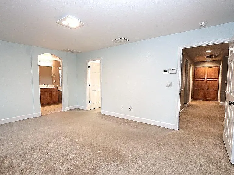 1366 Rawlings Ln — Photo 19